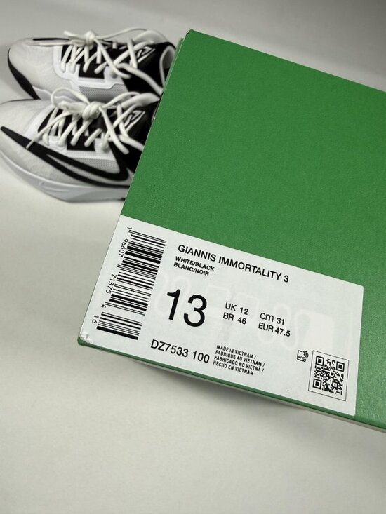 New Nike Giannis Immortality 3 Shoes Mens Size 13 White Black DZ7533-100 main image 4
